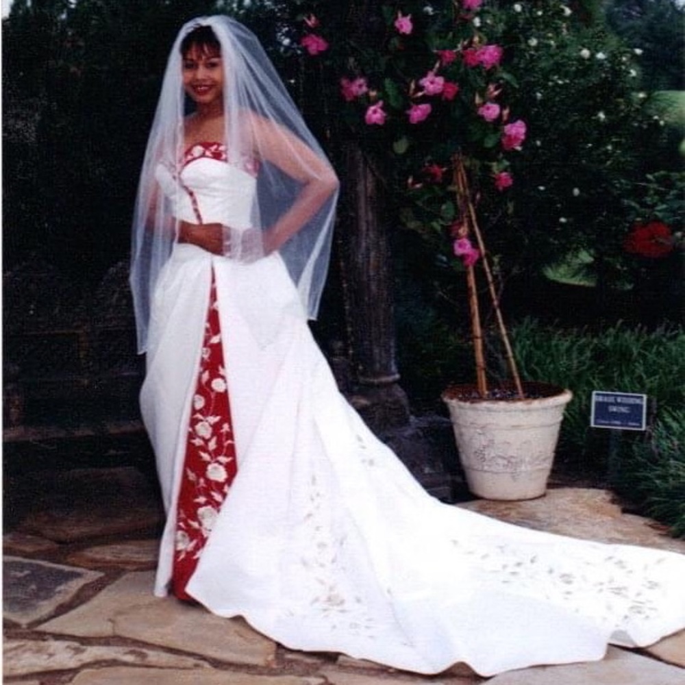 Wedding dress